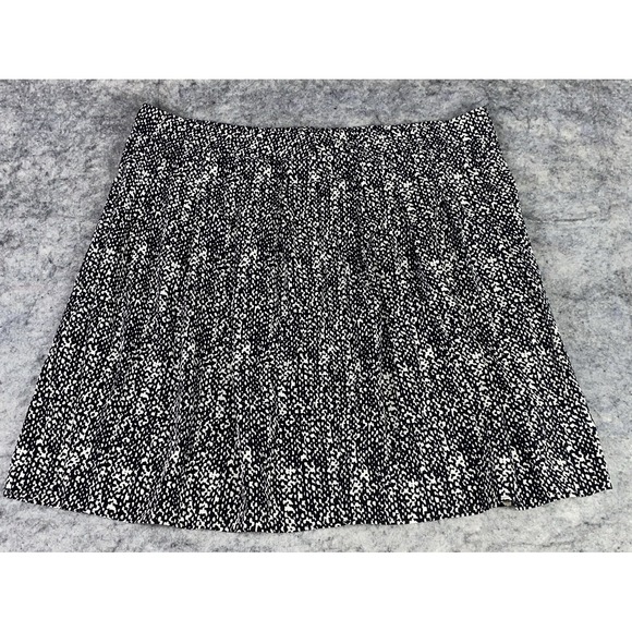 TALBOTS Women's 22W Petite Black Abstract Crepe‎ Pleated Full Skirt Business - Picture 1 of 9